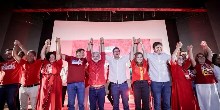 PT oficializa apoio a João Campos e fortalece aliança com o PSB em Pernambuco