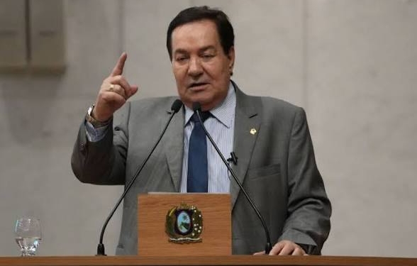 Garanhuns: Decreto Municipal que prejudicou professores assinado por Isaías Regis é anulado pela justiça