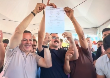 Paranatama: Henrique Góis autoriza construção da Praça Cristo Rei e entrega novos ônibus escolares no Alto da Serra