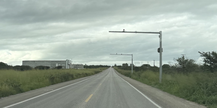Motoristas enfrentam dúvidas sobre funcionamento de redutores de velocidade instalados na BR-423 entre Paranatama e Garanhuns