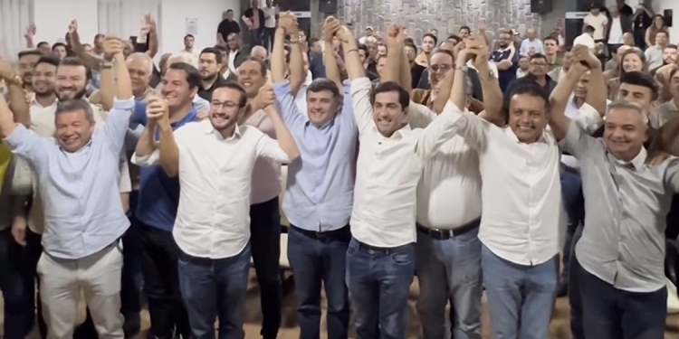 Eduardo da Fonte anuncia pré-candidatura ao Senado durante encontro da CODEAM em Garanhuns