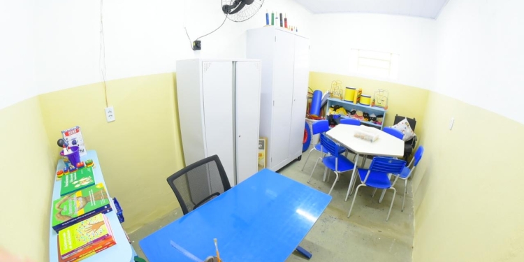 Prefeitura de Garanhuns entrega requalificação de escola no José Maria Dourado