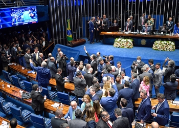 Senado aprova PEC 14 e amplia direitos de agentes comunitários de saúde e de combate às endemias