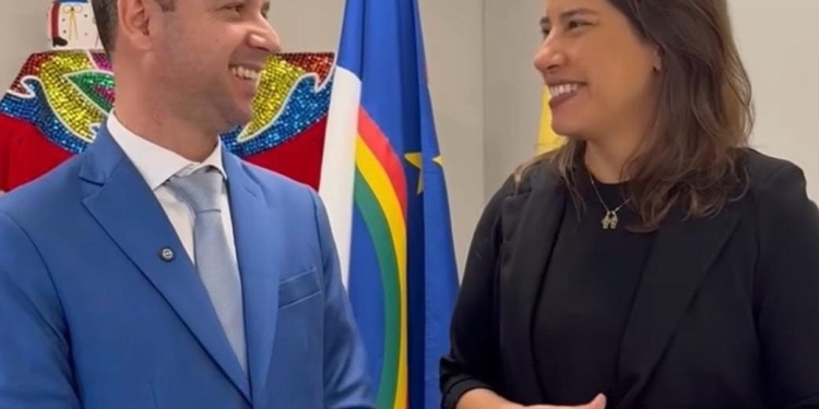 Raquel Lyra cumpre agenda em Águas Belas nesta terça (28) ao lado do prefeito Elton Martins