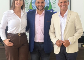 Paranatama: Família Roldão amplia presença na política regional com posse de Roberto Roldão
